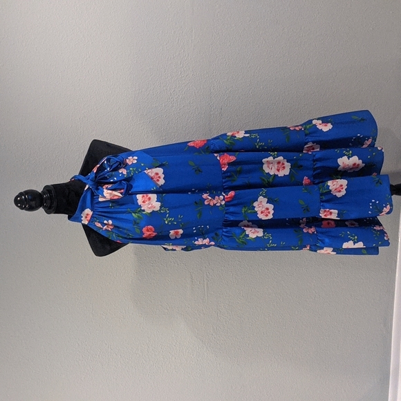 Eliza J Dresses & Skirts - Eliza J Floral 16W Dress